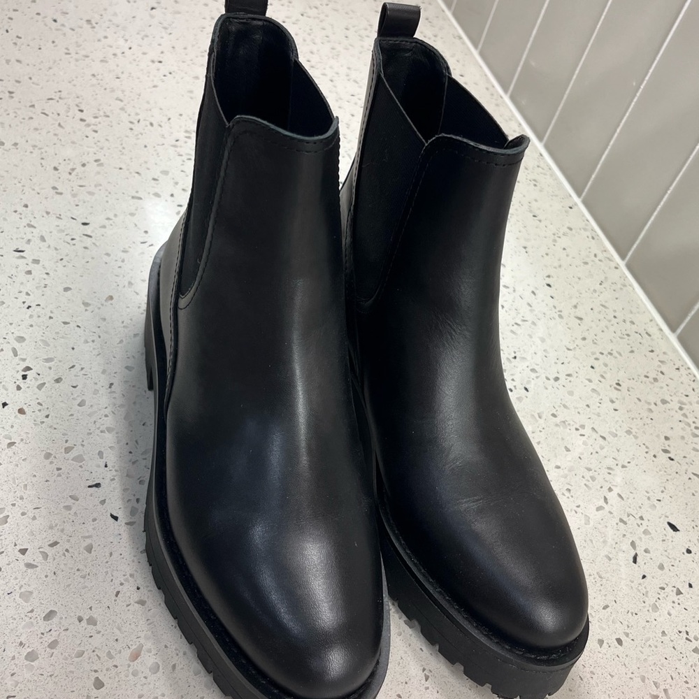 Sam Edelman NWOT Josha Black Leather Chelsea Booties 7.5 M - Picture 9 of 11